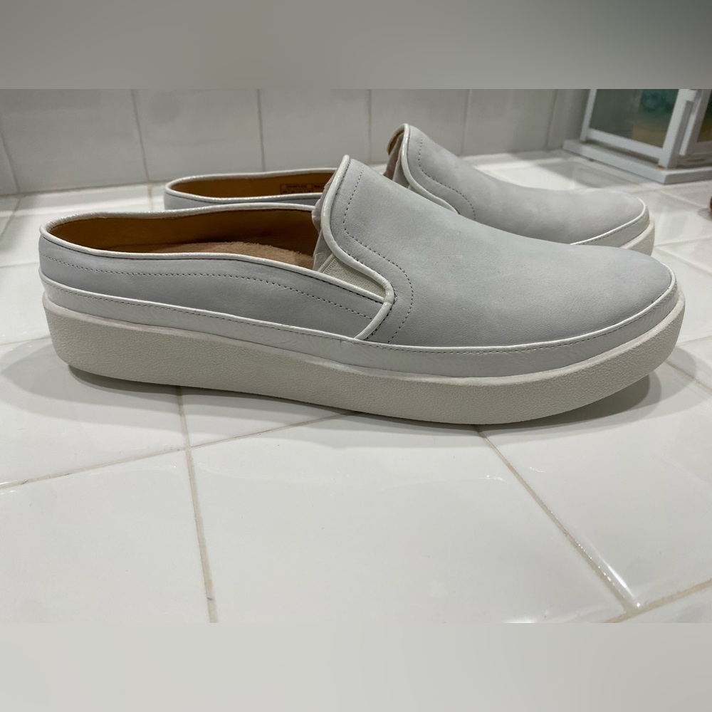 NEW Vionic backless shoes
